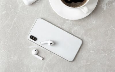 Składany smartfon czy klasyczny telefon – który format lepiej odpowiada codziennym potrzebom?